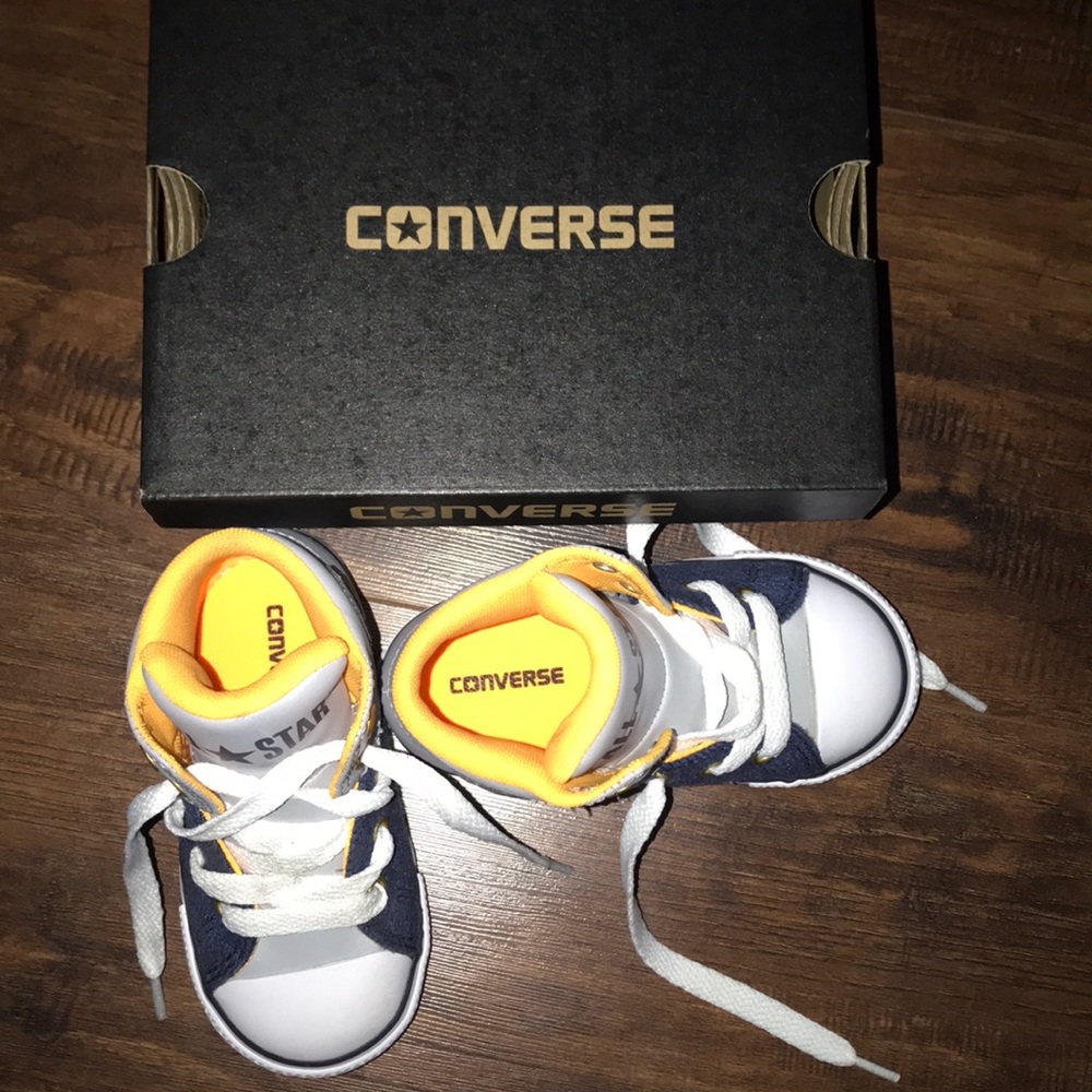 NWT converse